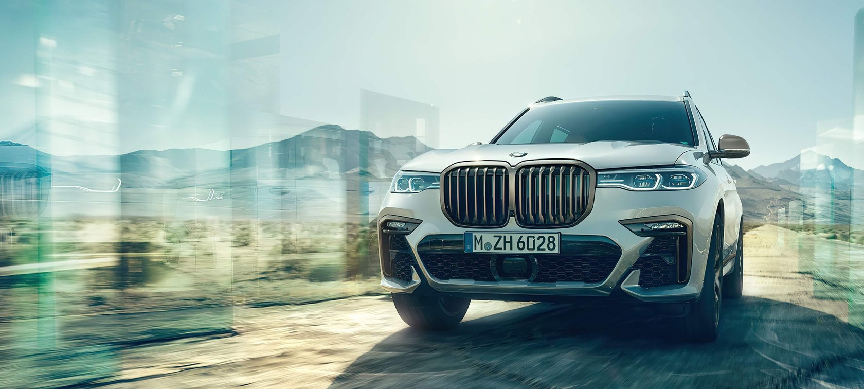 BMW X7 M50i.